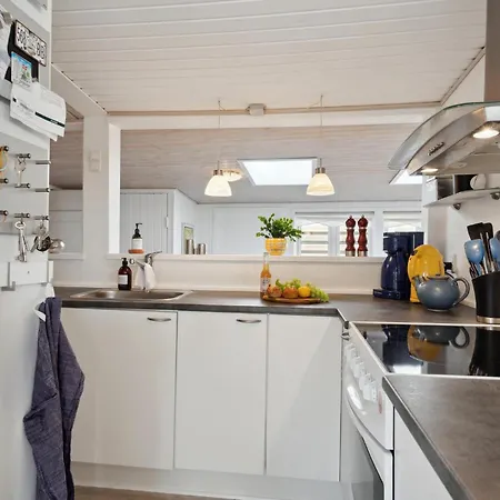 Cozy In Bjert With Wifi בית נופש Binderup Strand