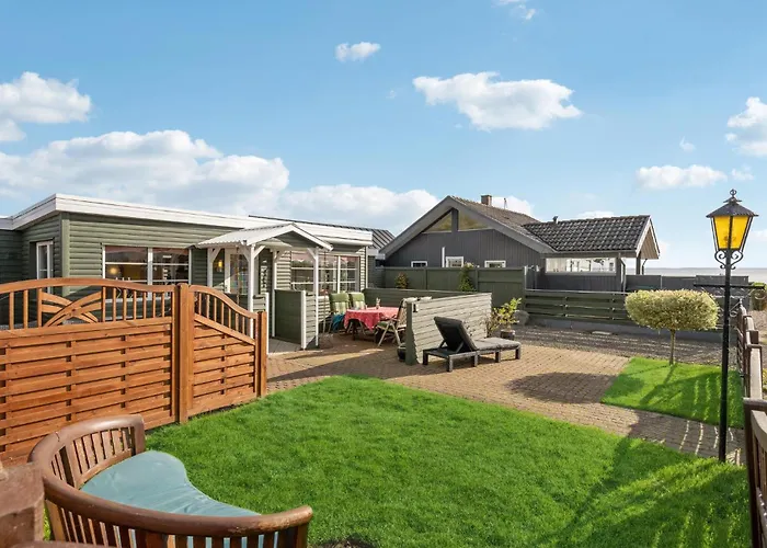 Cozy In Bjert With Wifi Binderup Strand