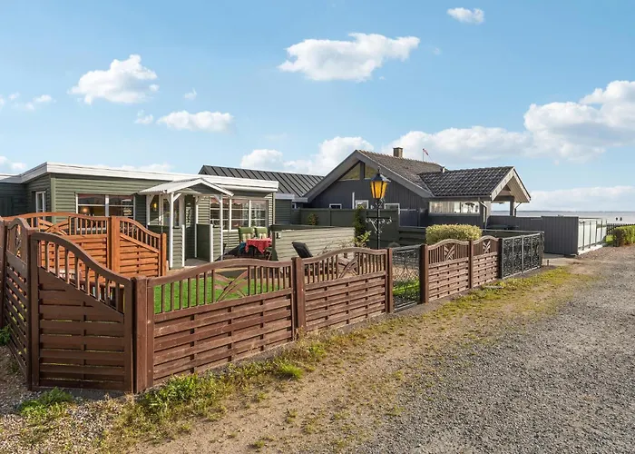 بيت للعطل Cozy In Bjert With Wifi *